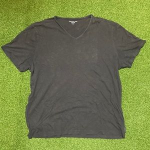 Calvin Klein men’s Tee xlarge vneck